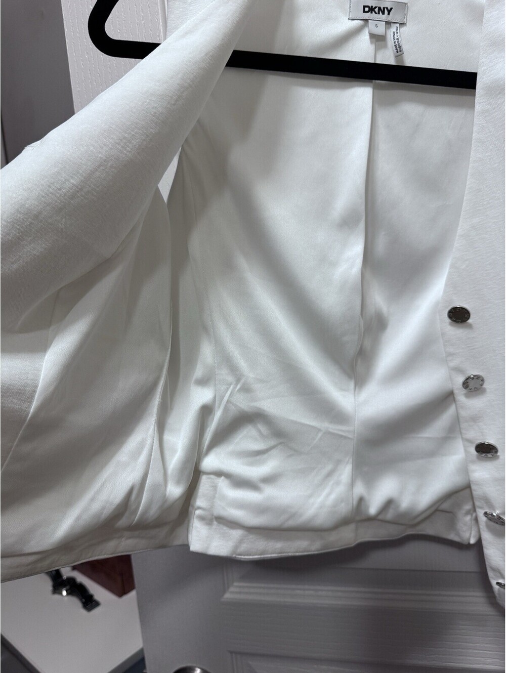 DKNY  Vest Small Women White Sleeveless V-Neck [COPY] - Picture 7 of 7